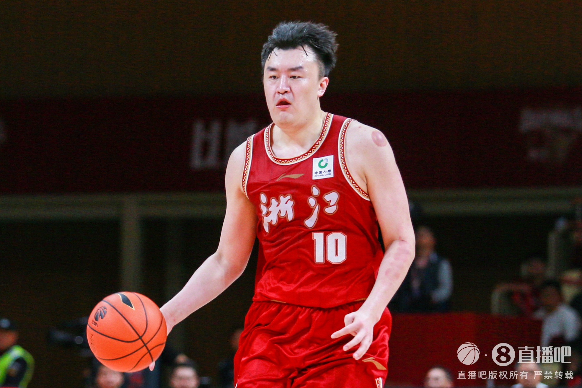 狀態(tài)火熱！劉澤一半場7投5中貢獻11分9板0失誤 正負值+15