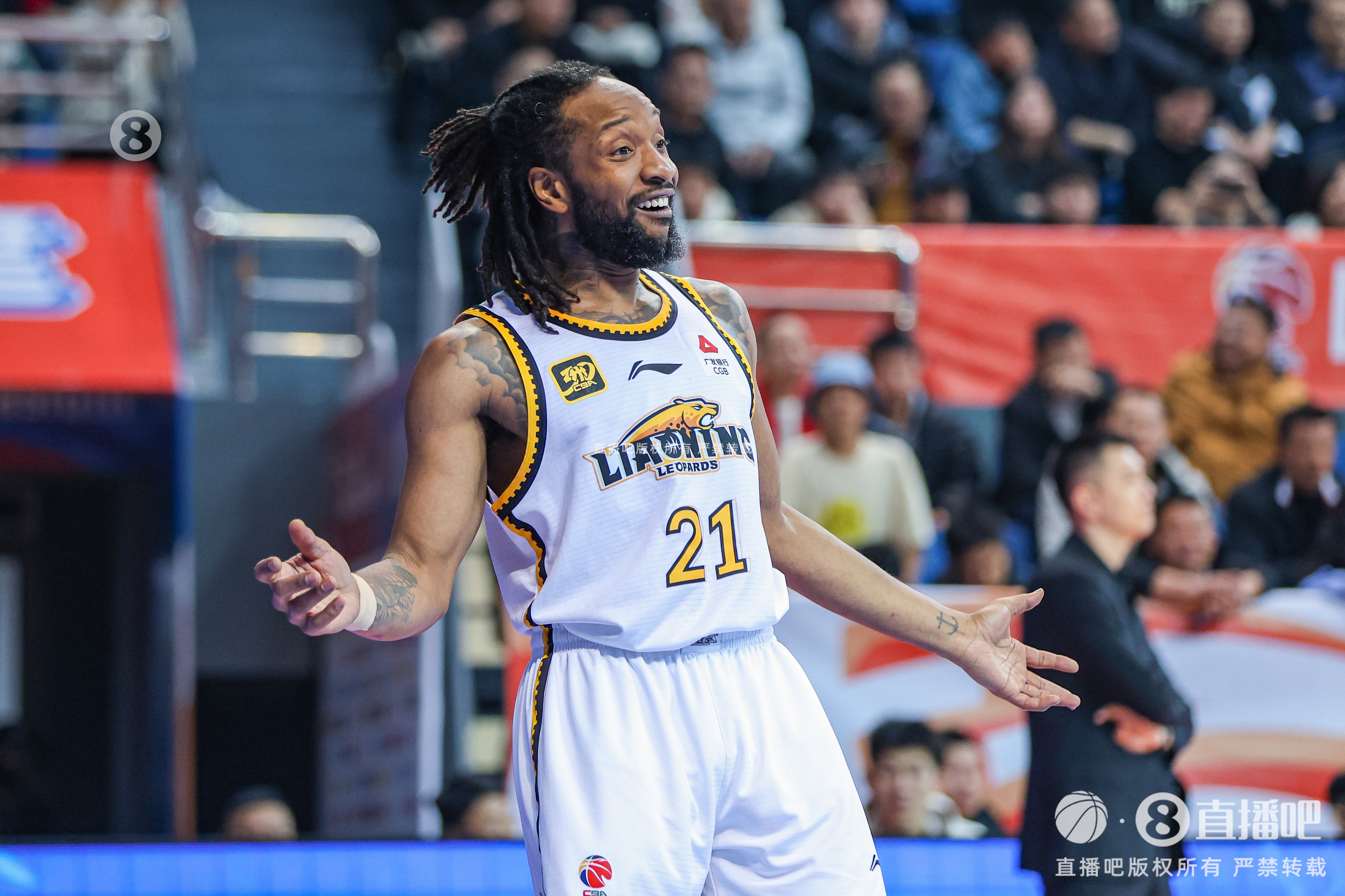 傳射俱佳！威爾斯打滿半場9中6貢獻(xiàn)20分5助 三分5中3