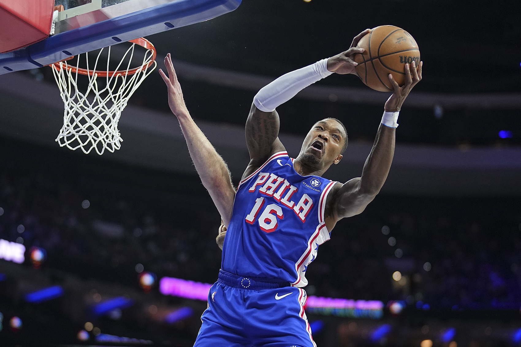 歡迎回到NBA！朗尼-沃克全場得到25分11籃板 獲得生涯首次兩雙
