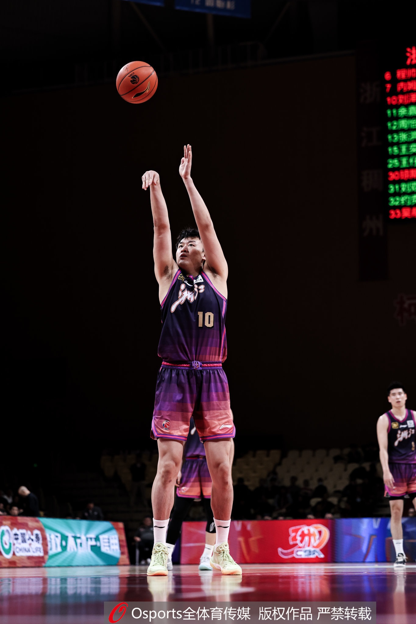高效替補！劉澤一13投7中&罰球4中3得18分7板 得分并列全隊最高